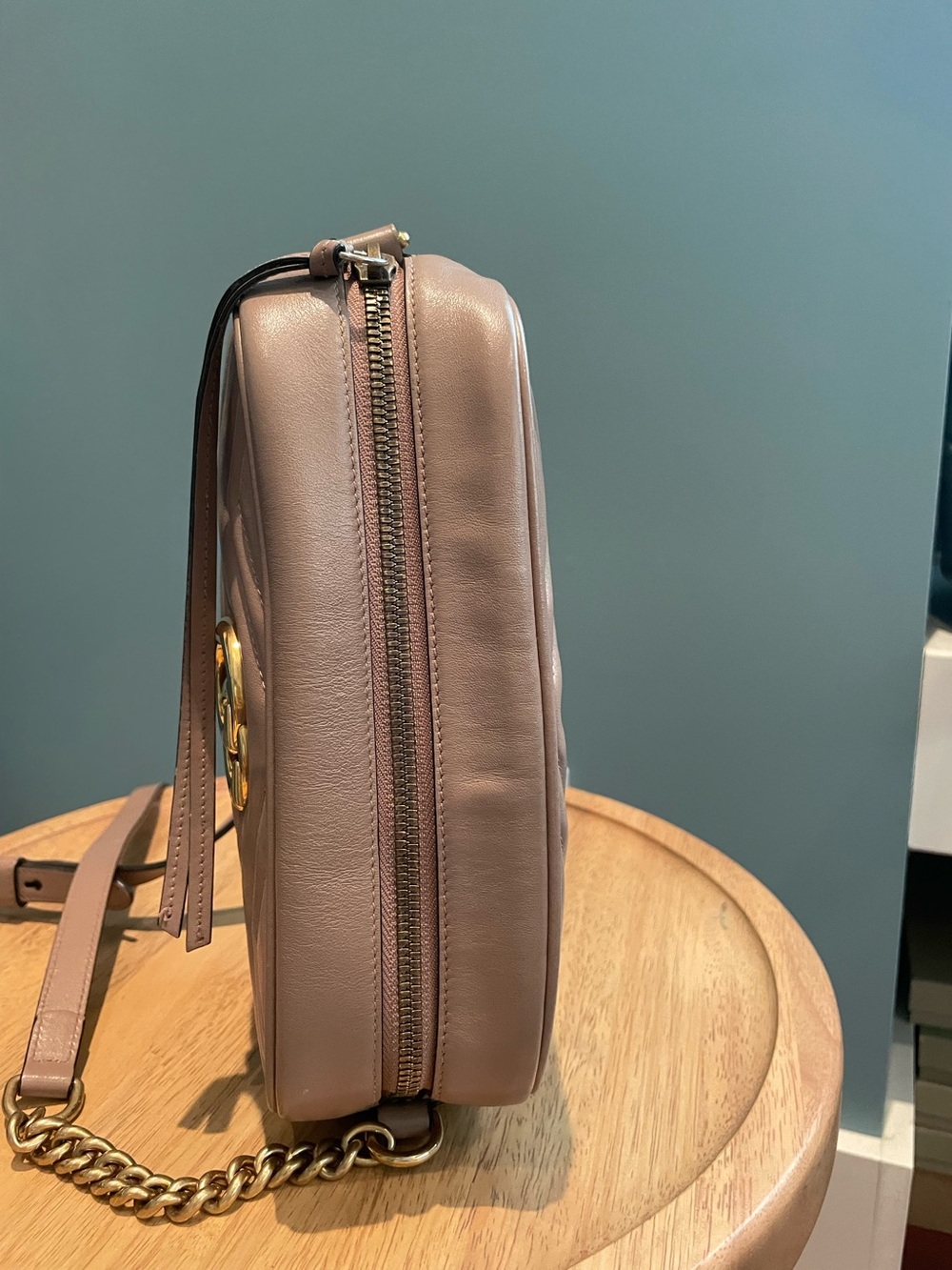 Gucci Marmont Leather Camera Bag in Pink Taupe - Picture 4 of 10